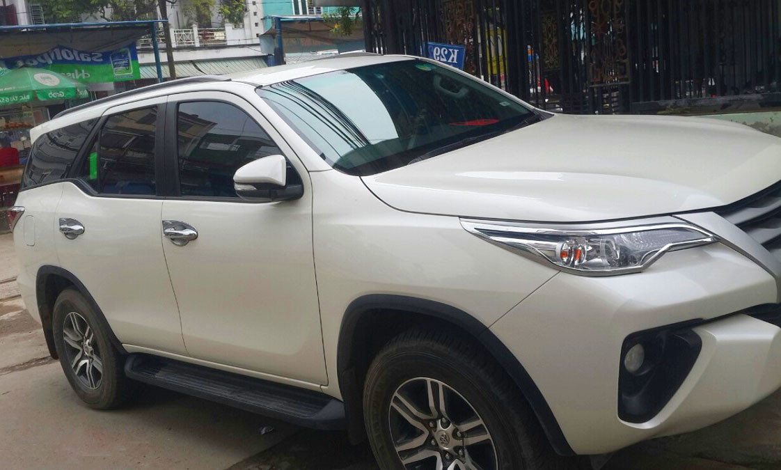 Cho thuê xe du lịch Toyota Fortuner 7 chỗ tại Đà Nẵng