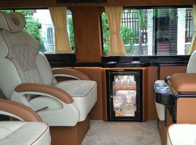 Danang vip car rental, luxury mini van for rent