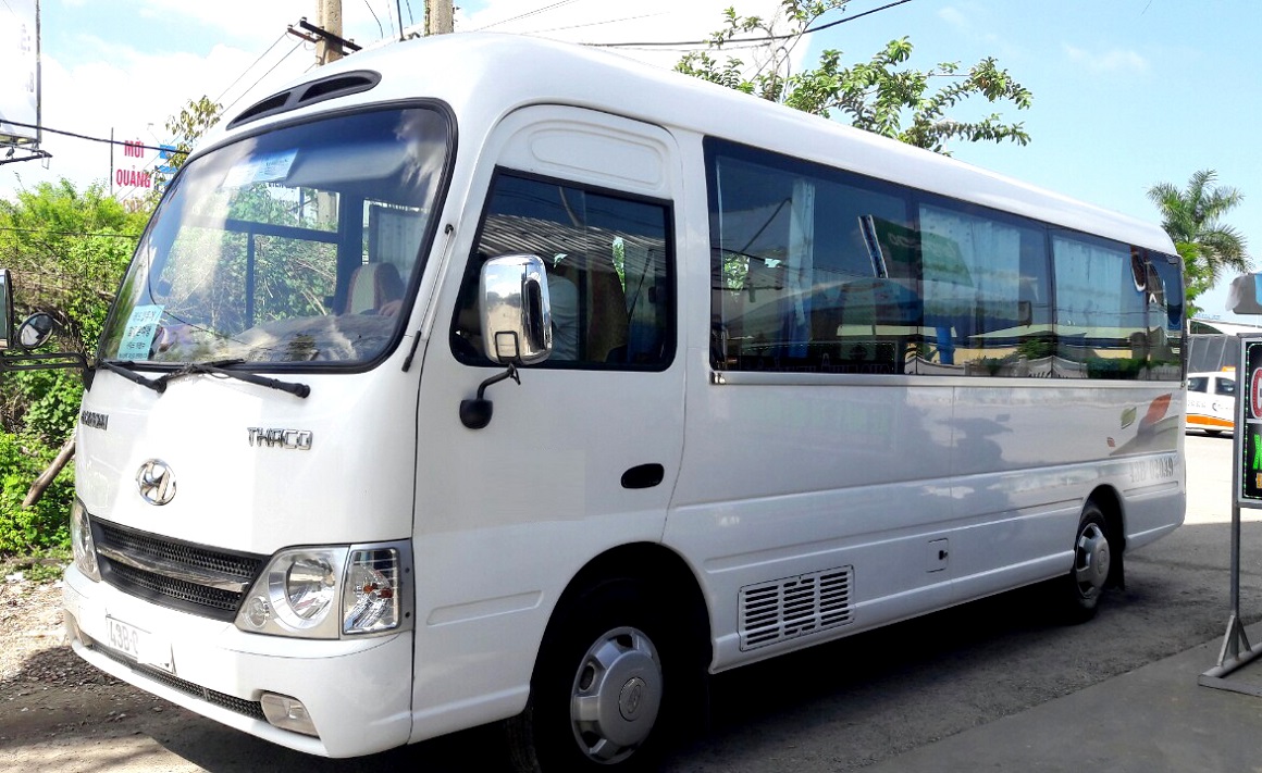 Thaco 29-30 seat van for rent in Da Nang