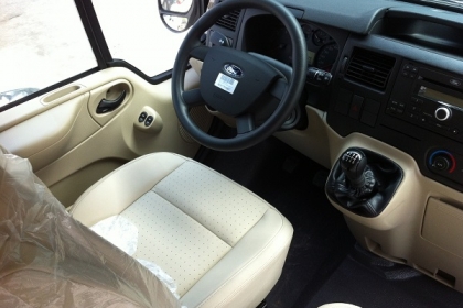 16 seater car rental Da Nang cheap 16 seater car rental Da Nang cheap