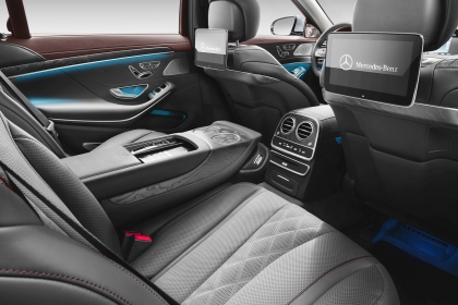 Mercedes 4 seats for rent, Danang luxury carental Mercedes 4 seats for rent, Danang luxury carental